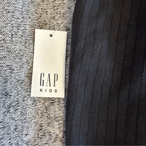 ๐3/$20๐ NWT Girl's Ribbed Flare Leggings size S - Picture 6 of 6